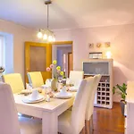 Villa In Grižane